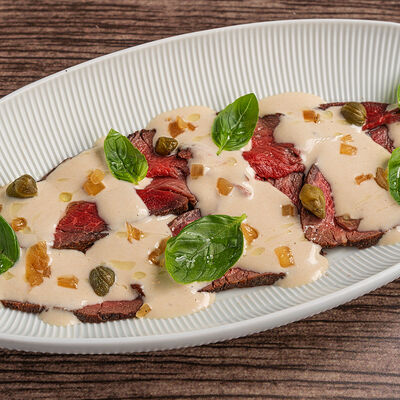 Вителло с соусом из лука-шалота в Morricone pizza & wine по цене 750 ₽