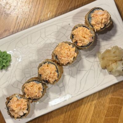 Ролл с креветками темпура в Kvartal по цене 790 ₽