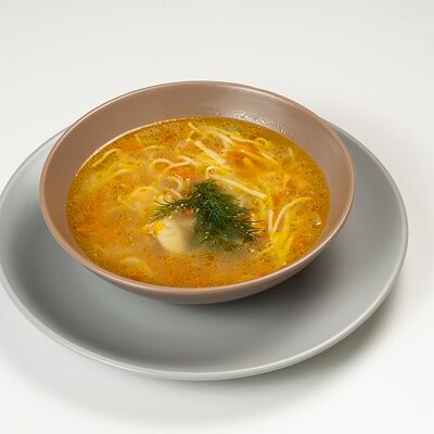 Лапша домашняя с курицей в Золотой причал по цене 350 ₽