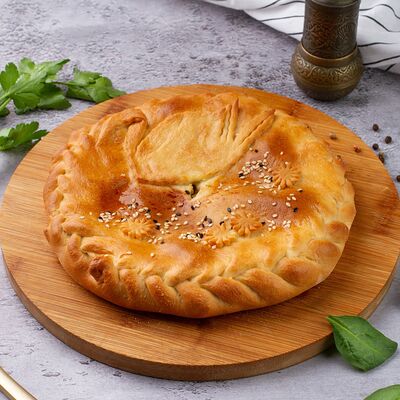 Пирог с курицей, картофелем и луком в Пекарня Кулинария Пиццерия ОБОЖАЮТВСЕ! по цене 1199 ₽