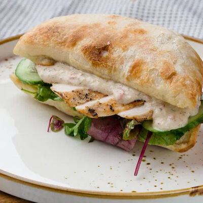 Сэндвич с курицей в Смена вкуса по цене 360 ₽