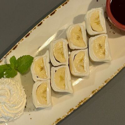 Сладкий ролл с бананом в ЧереПицца по цене 350 ₽