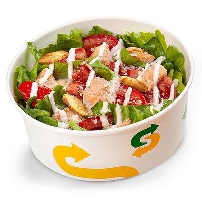 Салат Цезарь в Subway по цене 519 ₽