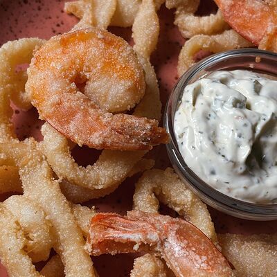 Фриттура ди Марэ с соусом тартар в Gioffre по цене 600 ₽