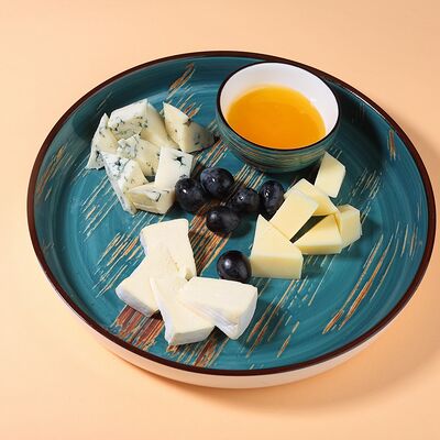 Сырная тарелка в Kiss по цене 420