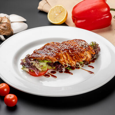 Салат Тихоокеанский с угрем в Ресторан Крыша бар по цене 650 ₽