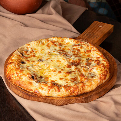 Хачапури с грибами и трюфельным маслом в Аджикинежаль по цене 725 ₽