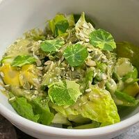 Зеленый салат в Современники