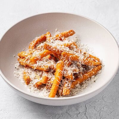 Батат фри с пармезаном в Горыныч по цене 690 ₽