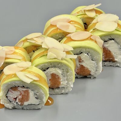 Ролл Авокадо с миндалем в Avokado sushibar по цене 740 ₽