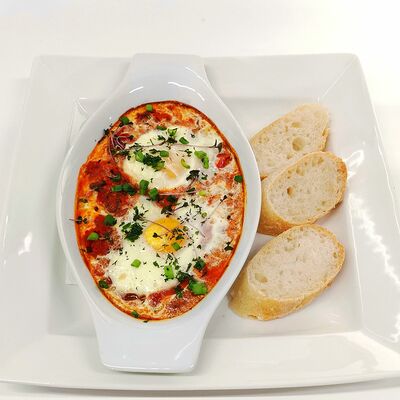 Шакшука с говядиной в Bon Bon по цене 598 ₽