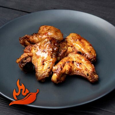 Крылья куриные острые в УГОЛЬ&МЯСО по цене 580 ₽