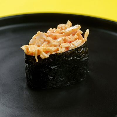 Спайси суши с крабом в ТаКима по цене 499 ₽