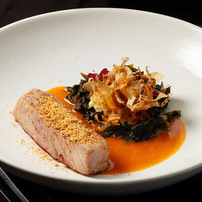 Стейк из тунца с вакамэ и корнем сельдерея в Branch по цене 960 ₽