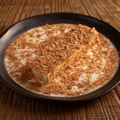 Медовик в Горыныч по цене 830 ₽