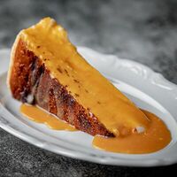 Баскский чизкейк из сузьмы с соленой карамелью в Hedonist