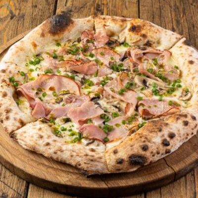 Бьянко с окороком и грибами в Сыроварня по цене 890 ₽