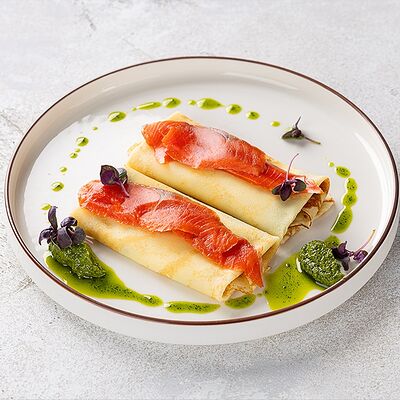 Блинчики с лососем и сырным кремом в Шоколадница по цене 590 ₽