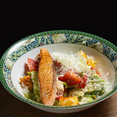 Цезарь с лососем в PAPPONE по цене 1237 ₽