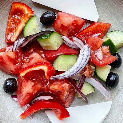 Салат Греческий в Sololaki по цене 480 ₽