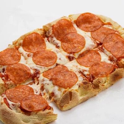 Пицца kids Пеперони в Pizzatta по цене 462 ₽