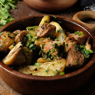 Оджахури со свининой в Гамарджоба по цене 755 ₽