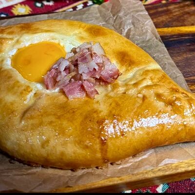  Хачапури по-аджарски карбонара в Мимино по цене 670 ₽