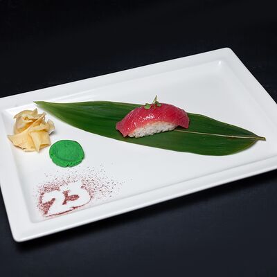 Суши Тунец в Grill Park FIBONA4I по цене 450 ₽