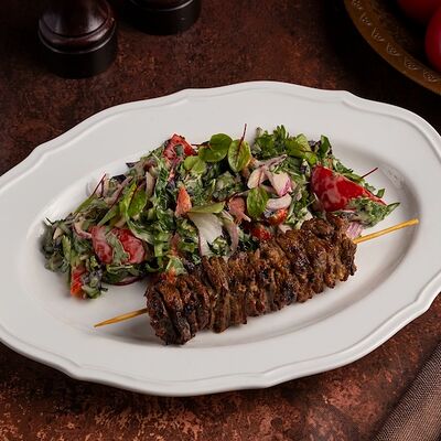 Салат с говяжьей вырезкой и соусом BBQ в DiDi по цене 1250 ₽