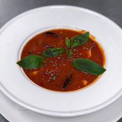 Итальянский суп с морепродуктами в Баловень С по цене 750 ₽