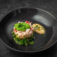Салат с камчатским крабомв Fish Point