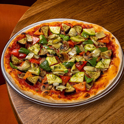 Пицца Примавера 28 см в iL Патио по цене 655 ₽