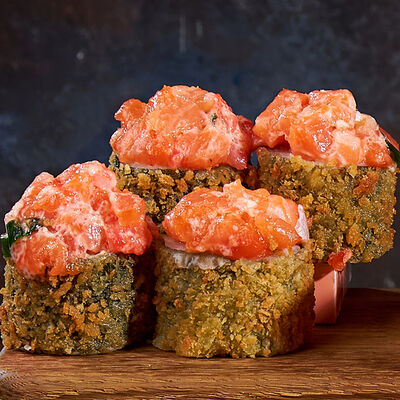 Ролл темпура лосось в Чина по цене 865 ₽