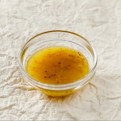 Медово-горчичный соус в Гости по цене 90 ₽