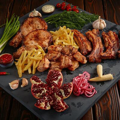 Поросенок в Шашлычный двор по цене 3840