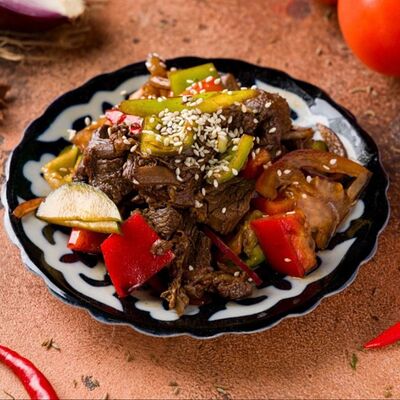 Салат мясной в Восток по цене 400 ₽