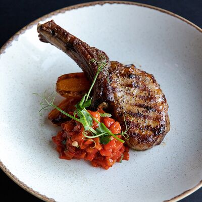 Свинина с печеным перцем и морковью в Старый город по цене 760