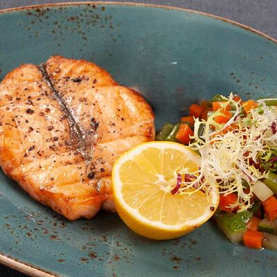 Стейк из сёмги на гриле в Чайхана в ТЦ Океания по цене 1668 ₽