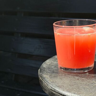 Грейпфрутовый фреш в Camon Cafe по цене 350 ₽