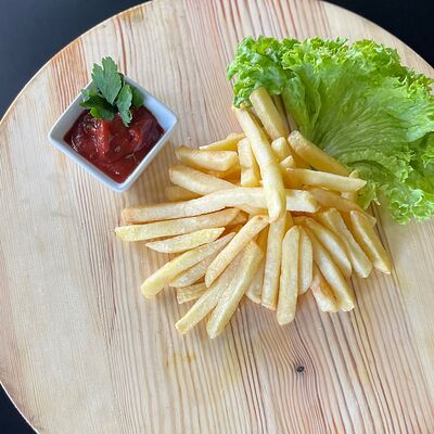 Картофель фри в Family Food по цене 180 ₽