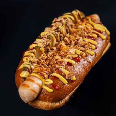 Хот-дог классический в Shot Dogs убойные хот-доги по цене 320 ₽