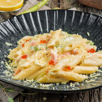 Пенне с лососем в Пряности & Радости на Московском по цене 740 ₽