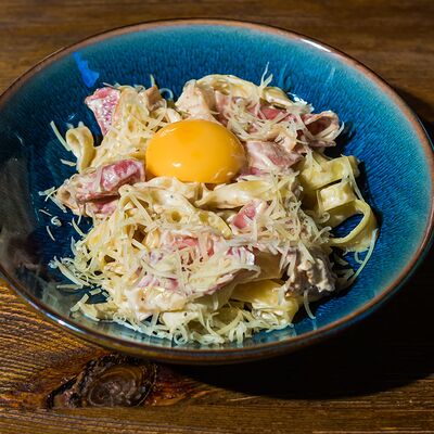 Паста Карбонара в Shamrock по цене 637 ₽