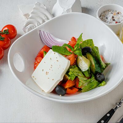 Греческий в Шеф-Рояль по цене 690 ₽