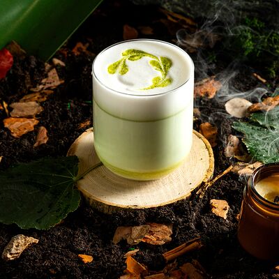 Матча-латте Сливочная Лужайка в Baggins Coffee по цене 415 ₽