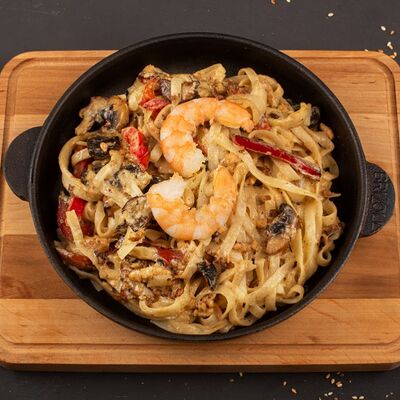 Вок с морепродуктами 380 г в Суши Ибица по цене 735 ₽