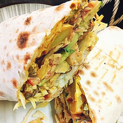 Шаурма Куриная в Чайхана Рахат по цене 280 ₽