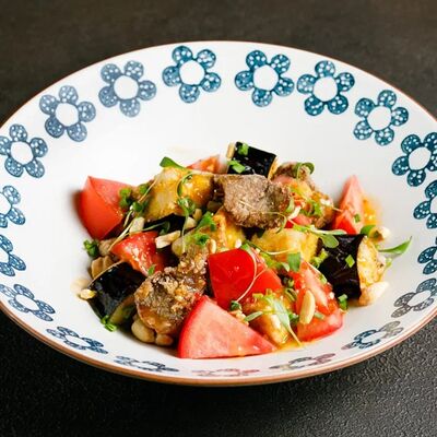 Салат с говядиной и баклажанами в Пхипхи по цене 560 ₽