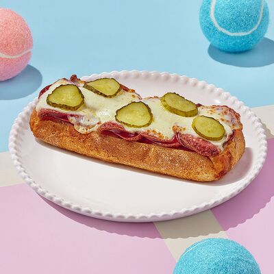 Брускетта с колбасками и огурчиками в Dostaевский по цене 401 ₽