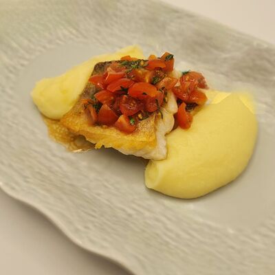 Судак с картофельным пюре в Bon Bistrot по цене 850 ₽